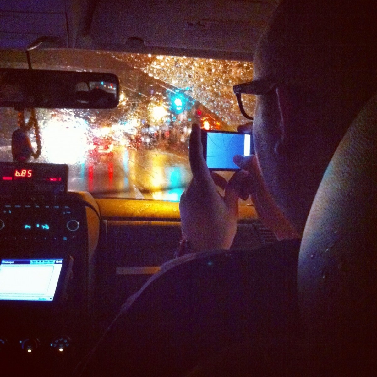 On termine la soirée en taxi, sous le déluge!