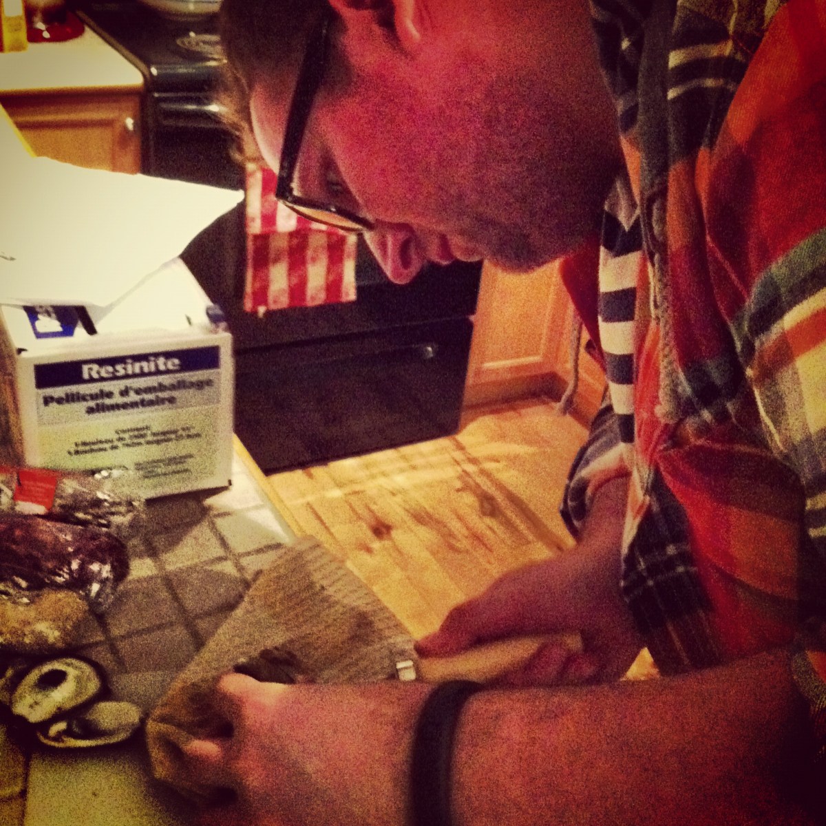 Mon ami Jeff qui a courageusement ouvert toutes nos huîtres!