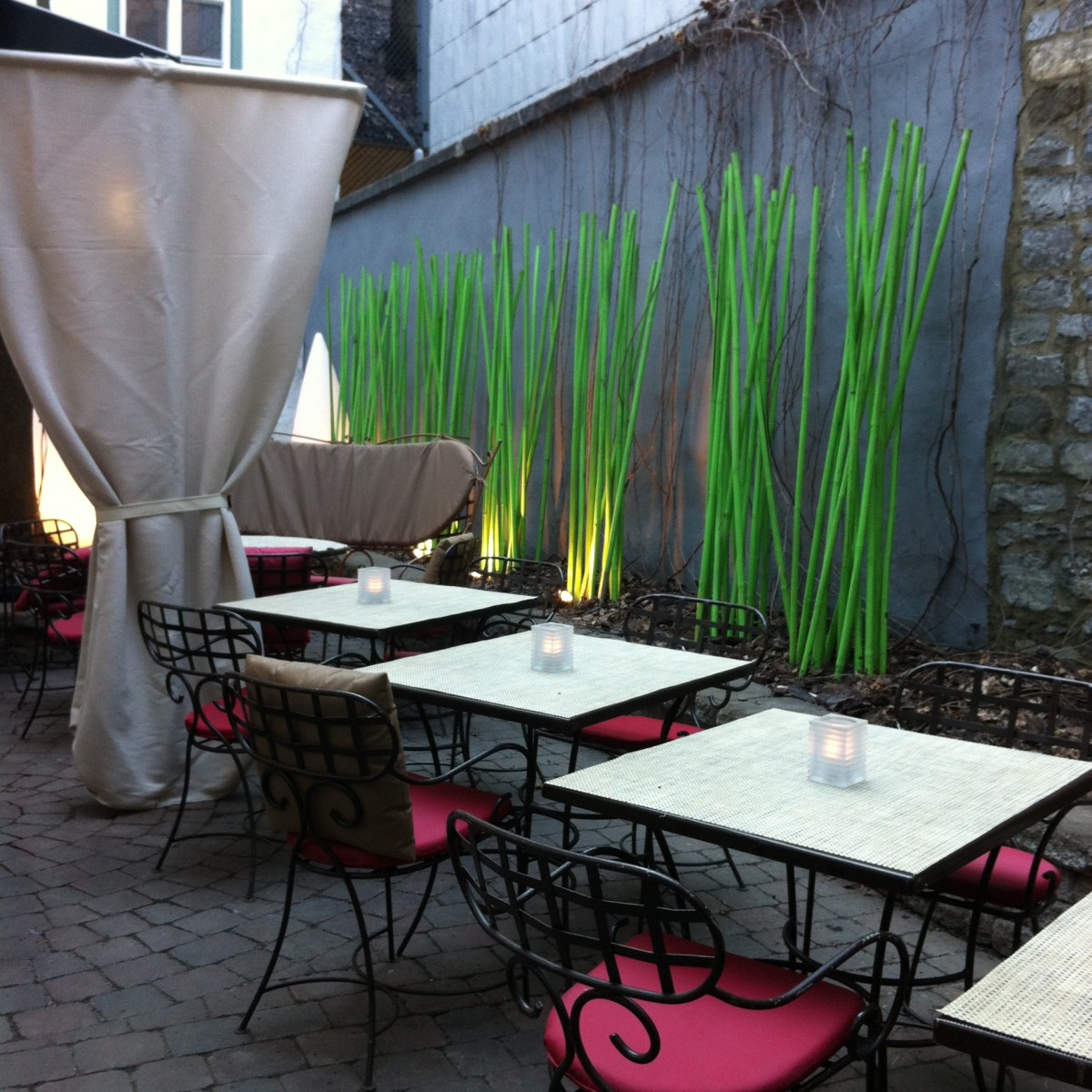 La terrasse est couverte ET chauffée!