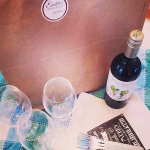 Avec une bouteille de vin blanc, le tour est joué!