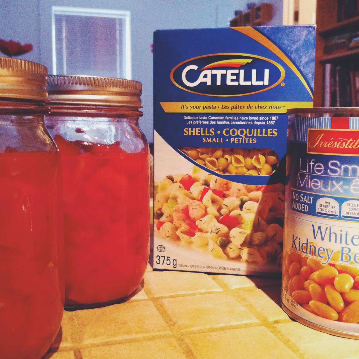 Tomates en pot maison, haricots blancs et petites pâtes (pourquoi pas des pâtes alphabet pour les enfants?)
