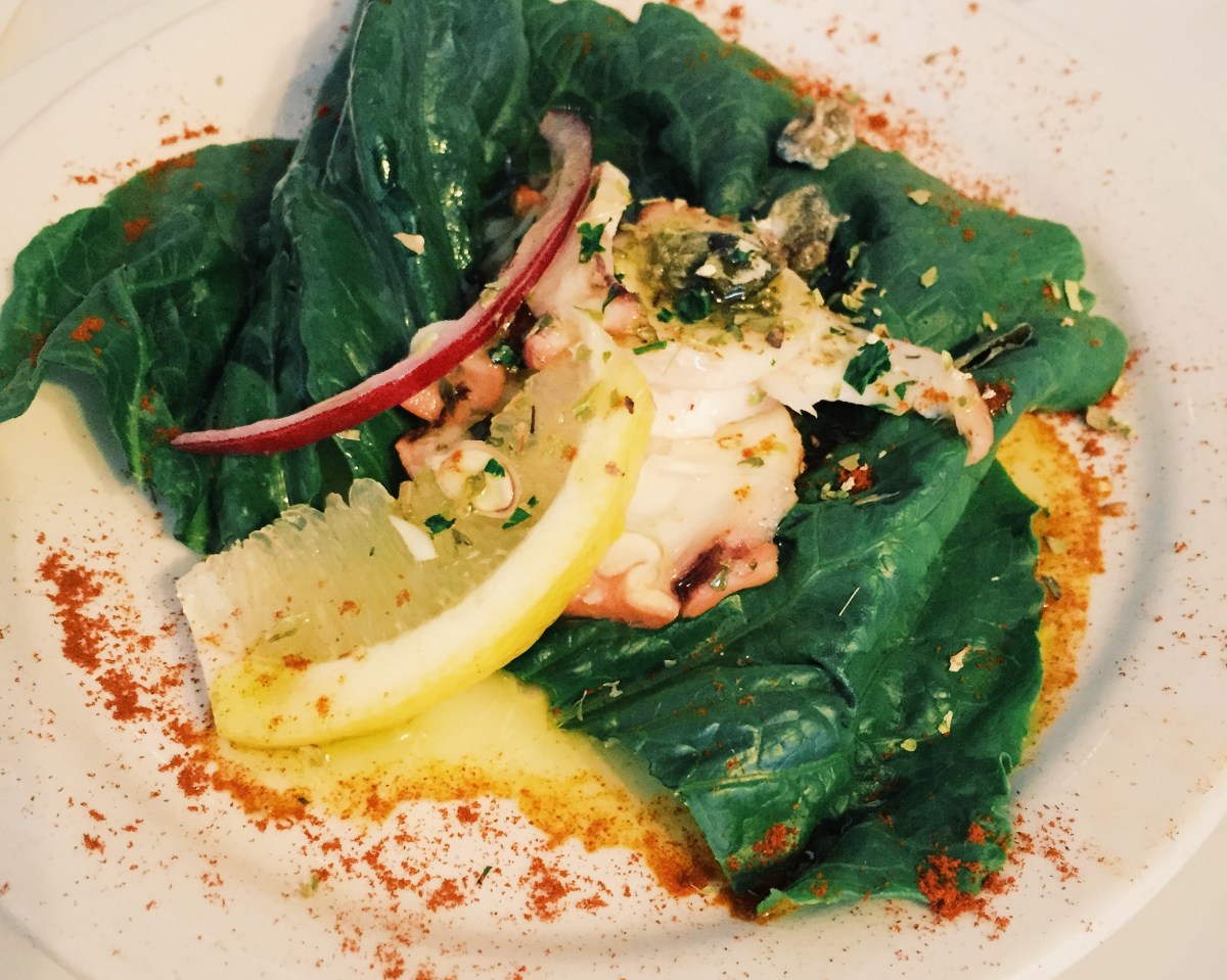 Poulpe marinée, servie froide