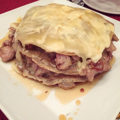 Défi relevé pour Julie-Maude qui a mis la barre haute avec son gâteau à la saucisse!