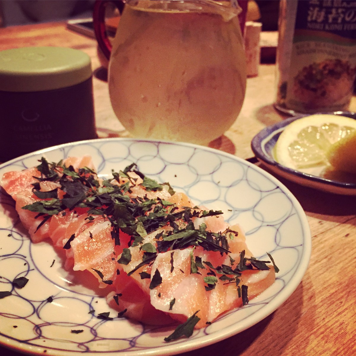 Sashimis de saumon saupoudré de tencha