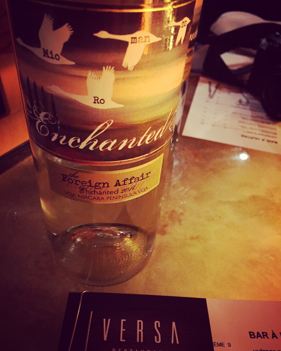 Foreign Affairs, un vin de la péninsule du Niagara - un accord impeccable, sur les conseils de notre sommelier.