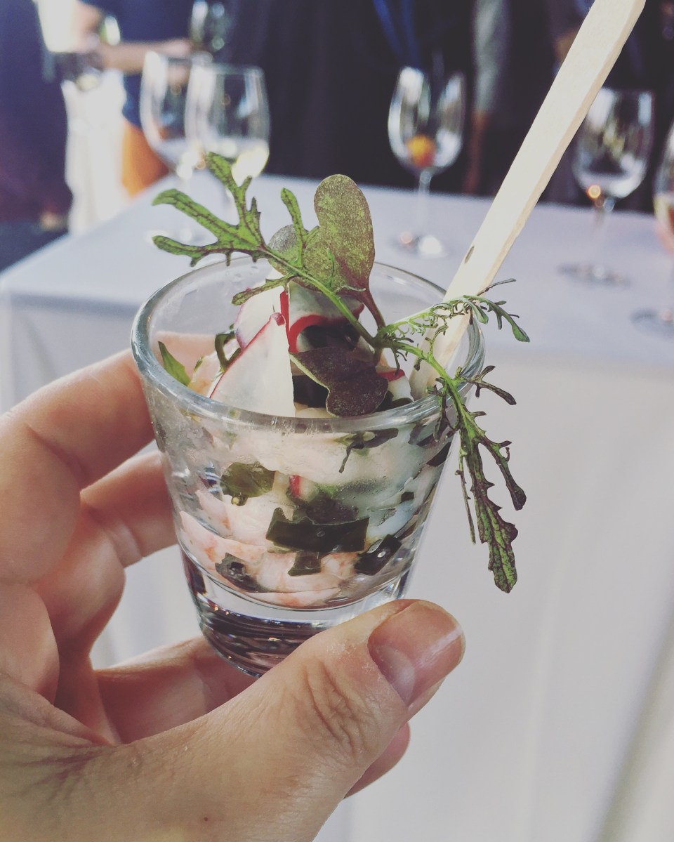 Crevettes, radis et algue