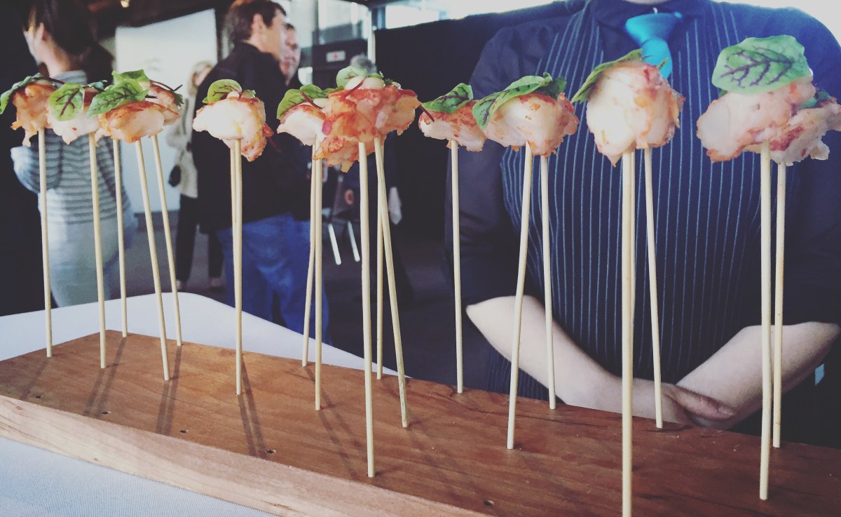 Bouchées de homard au garde-à-vous